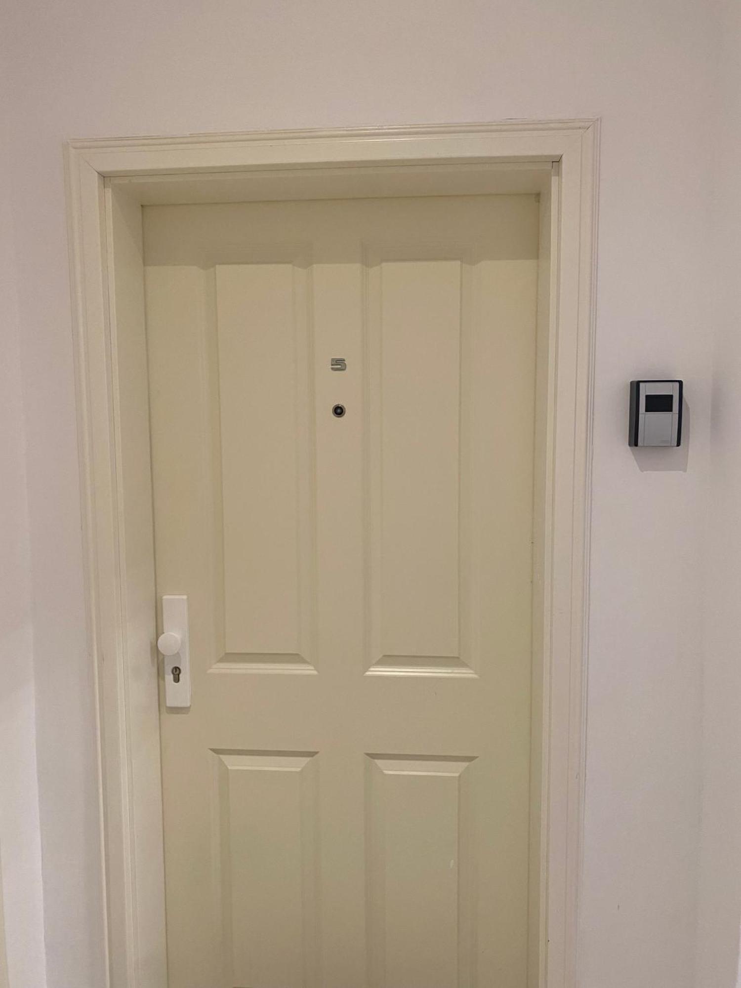 Apartment Neue,zentrale In Mit Kostenfreien Parkplaetzen In Naehe Bamberg